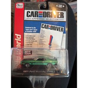 Auto World 1971 Ford Mustang Mach 1 Car and Driver 1:64 Green Diecast AW64003